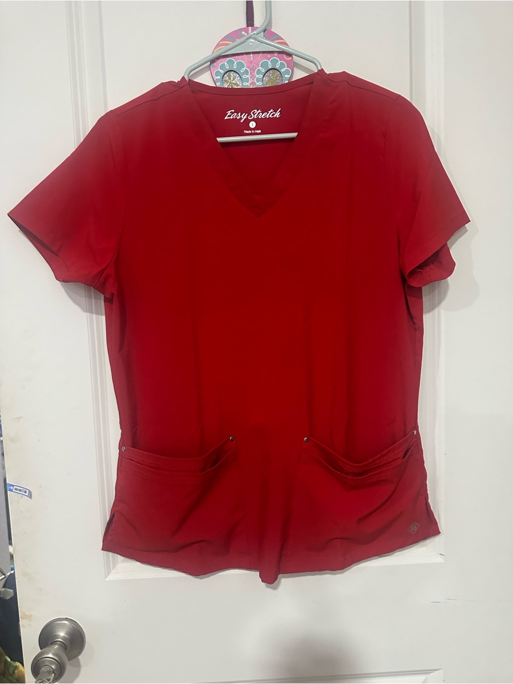 Easy Stretch Women's V-Neck Short Sleeve Top in Red
